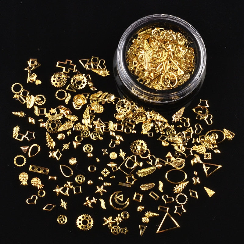 Boite mini décorations en métal doré mix random etoiles lunes formes géometriques pour shaker résine déco bijoux